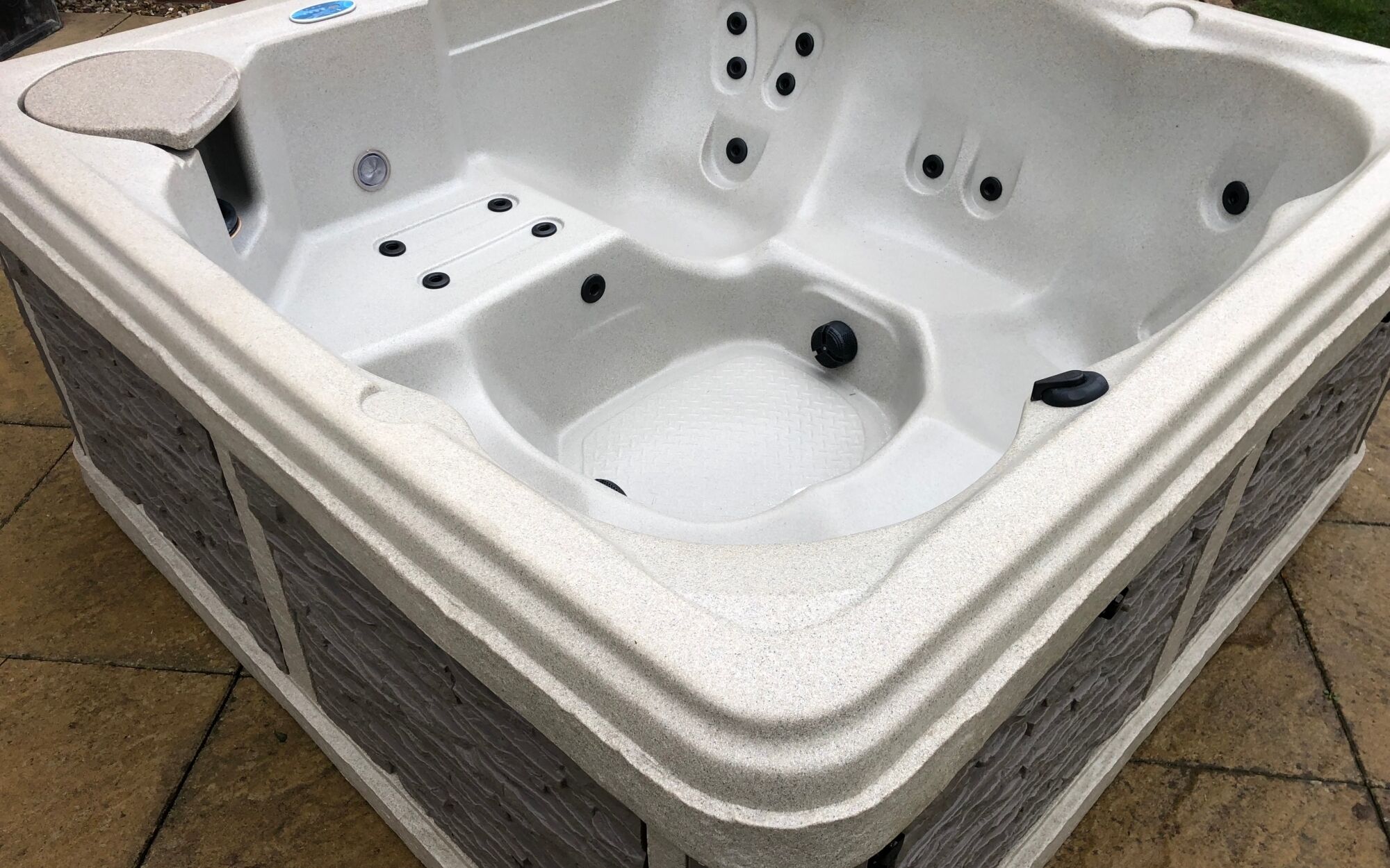 Hot Tub Hire Northampton and Milton Keynes Hunsbury Hot Tubs