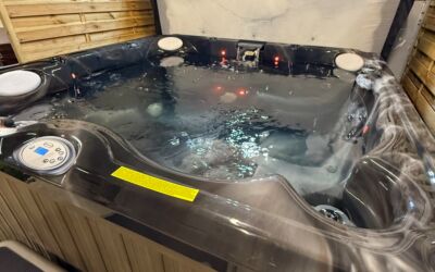 Jacuzzi J-235 Hot tub