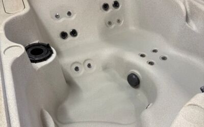 Freeflow Azure Hot Tub