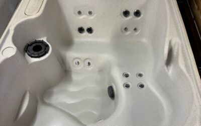 Freeflow Azure Hot Tub