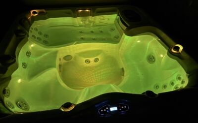 Sundance Bristol Hot Tub 2017