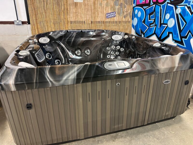 Jacuzzi J480 - 2018Hot Tub
