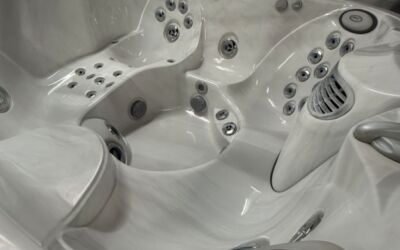 Jacuzzi J335  - 2019