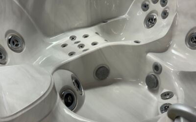 Jacuzzi J335  - 2019