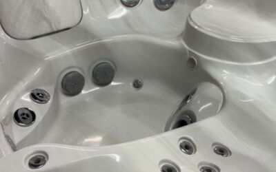 Jacuzzi J335  - 2019