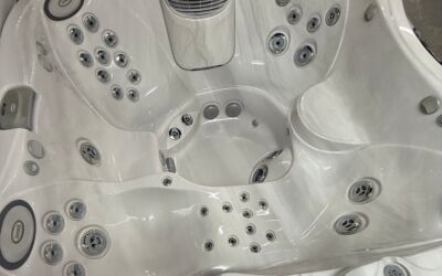Jacuzzi J335  - 2019