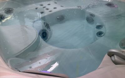 Jacuzzi J335  - 2019