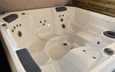 Hotspring Propel Hot Tub 2021