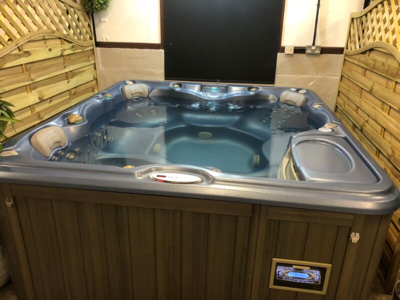 SundanceHot Tub