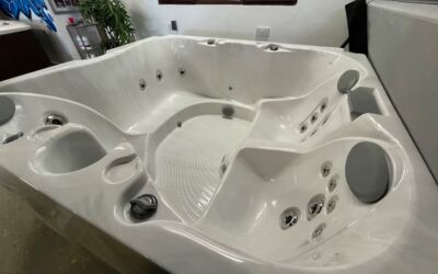 2020 Jacuzzi J-225 Current Model