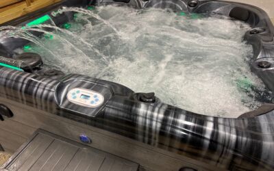 Blue Whale Kingsbury Hot Tub rrp £8500.00