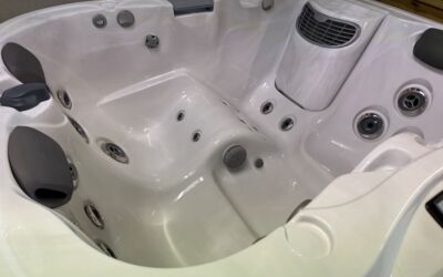 Jacuzzi J315IP 2020 - Current Model