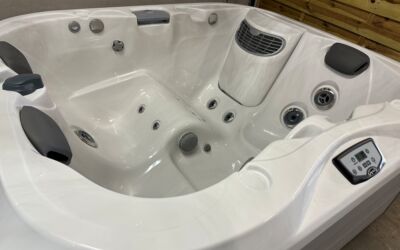 Jacuzzi J315IP 2020 - Current Model