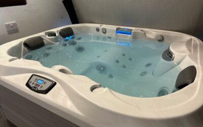 Jacuzzi J315IP 2020 - Current Model