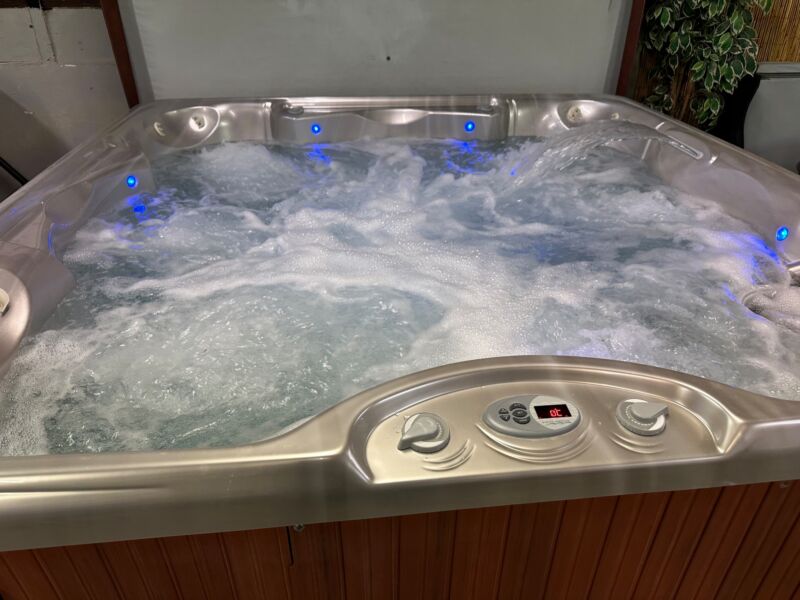 Hotsprings RelayHot Tub