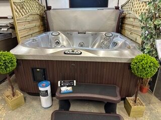 Jacuzzi J345 2015Hot Tub