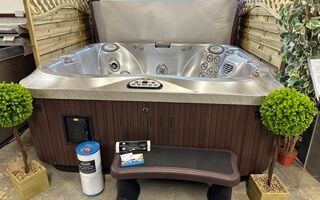 Jacuzzi J345 2015