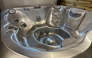 Jacuzzi J345 2015