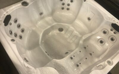 Hydropool Hot Tub