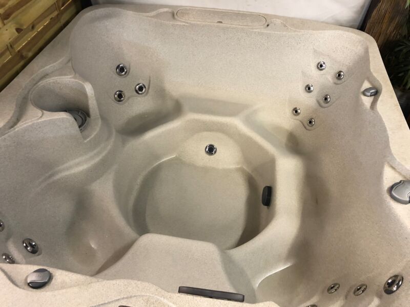 Freeflow 13 Amp Hot tub 2Hot Tub