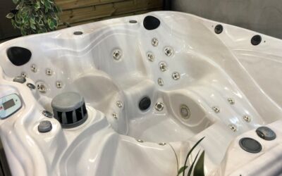 Evolution 7 Hot Tub