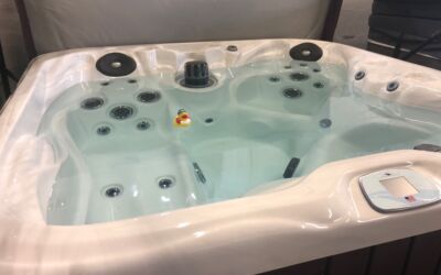 Evolution 6 Hot Tub