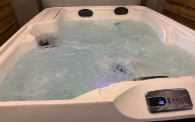 Freeflow azure 4-person Hot Tub