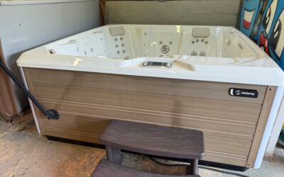 Limelight Flair Hotsprings Hot Tub