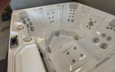 Limelight Flair Hotsprings Hot Tub