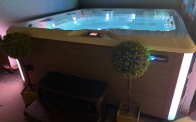 Limelight Flair Hotsprings Hot Tub