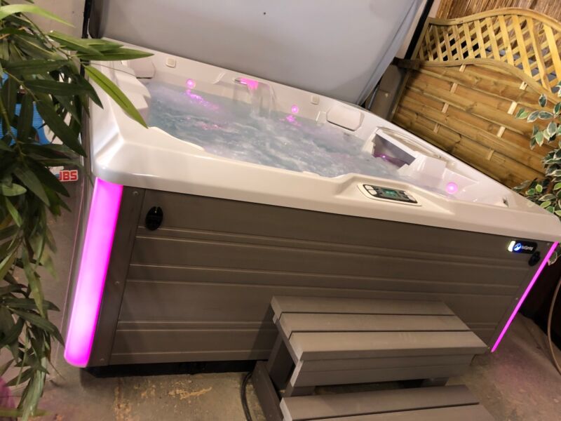 Hotsprings Limelight Beam 2019Hot Tub