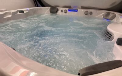 Jacuzzi J335 (New Model)