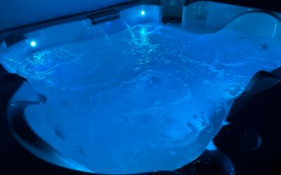 Jacuzzi J215 Hot Tub