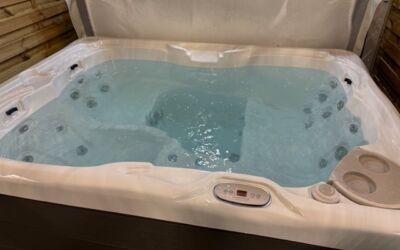Hydrpool Serenity SE-4L Luxury 4 Person